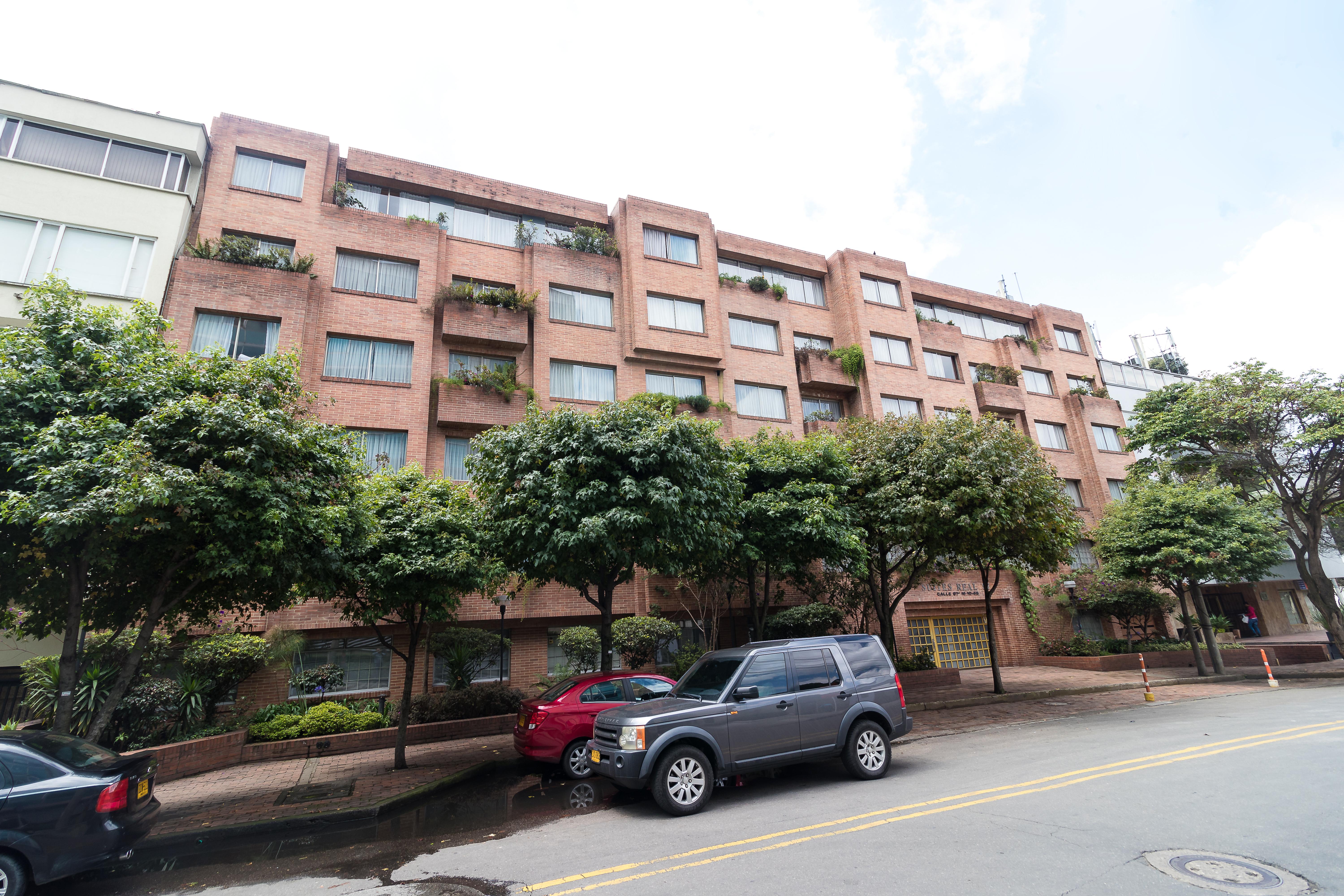 Hotel Suites Real 97 Bogotá Zewnętrze zdjęcie